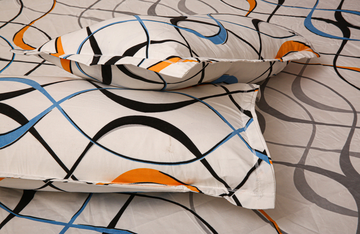 wsoko 300tc Soft Cotton Bedsheet for Double Bed, Size 90x100 inches with 2 Large Size Pillow Covers