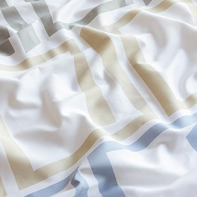 Size Bedsheet | Cotton Flat Sheet with Two Pillow Covers | 210 TC | Super Soft All-Season Bed Sheet for King Size Bed (108 x 108 Inches / 274 x 274 cm, Modern Maze)