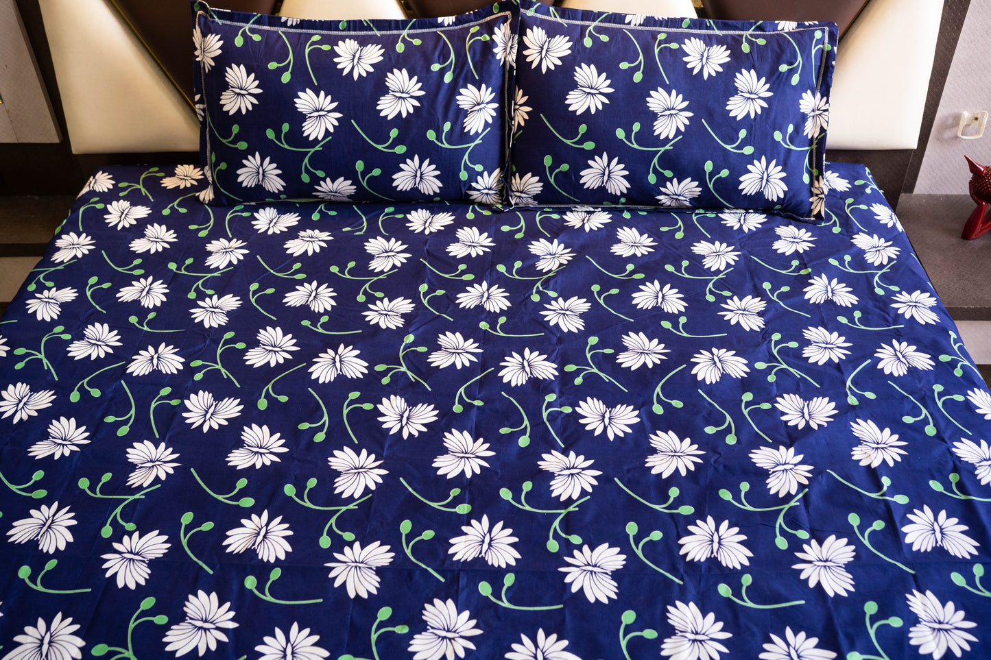 wsoko 300tc Soft Cotton Bedsheet for Double Bed, Size 90x100 inches with 2 Large Size Pillow Covers