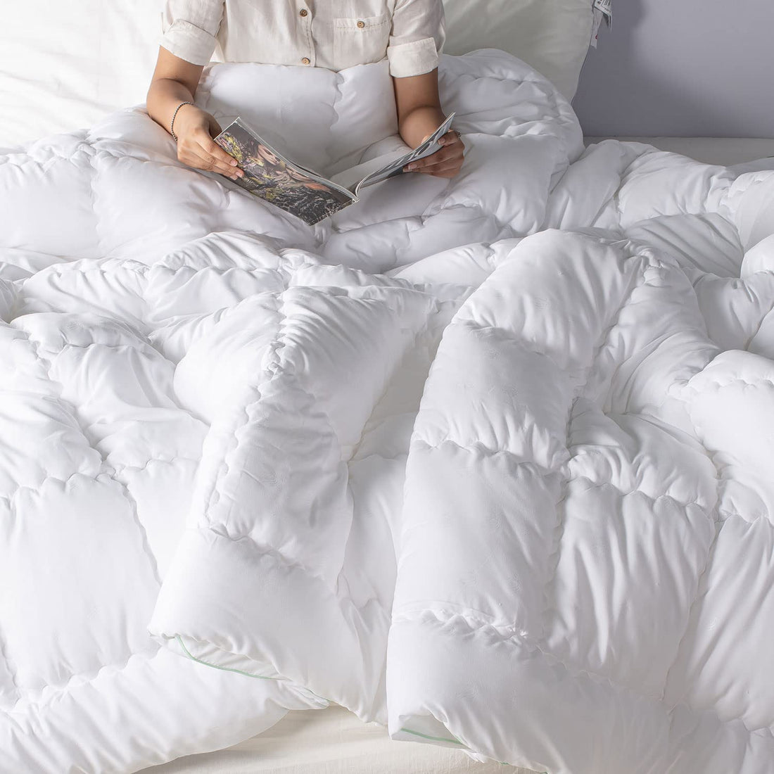 WSOKO Aloe Vera Summer Quilt | 220 GSM | White | Double Bed (90 × 108 Inch) | Ultra Soft All Season Comforter