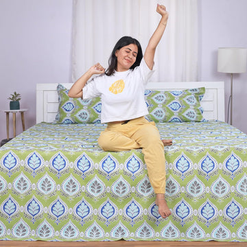 WSOKO 100% Cotton 400TC Bedsheet for Double Bed King Size Bedsheet with 2 Pillow Covers[108X108 (Size:275 X 275 cm, Green, Floral)